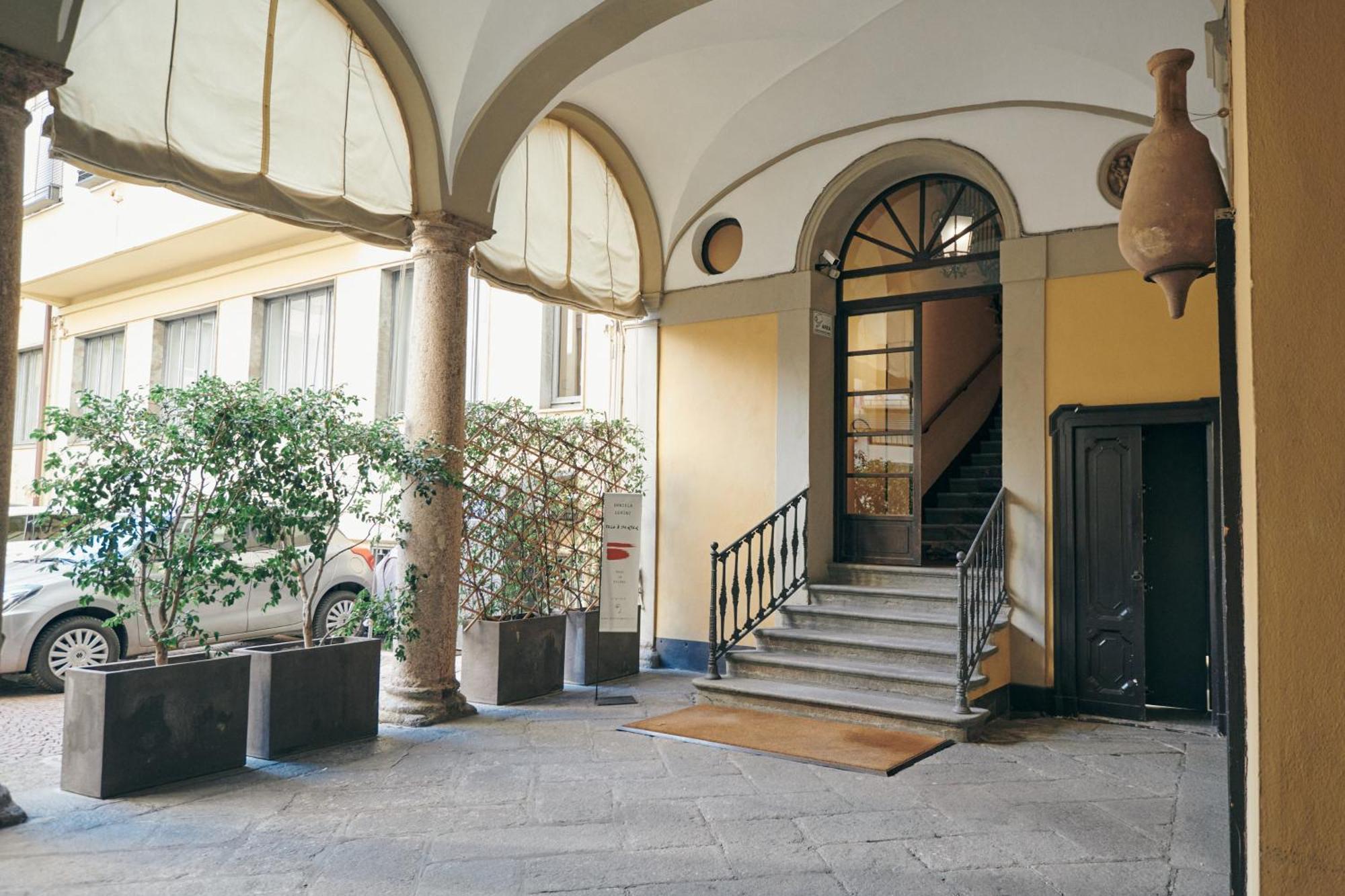 Sant'Andrea Penthouse By Montenapoleone Living Milan Bagian luar foto